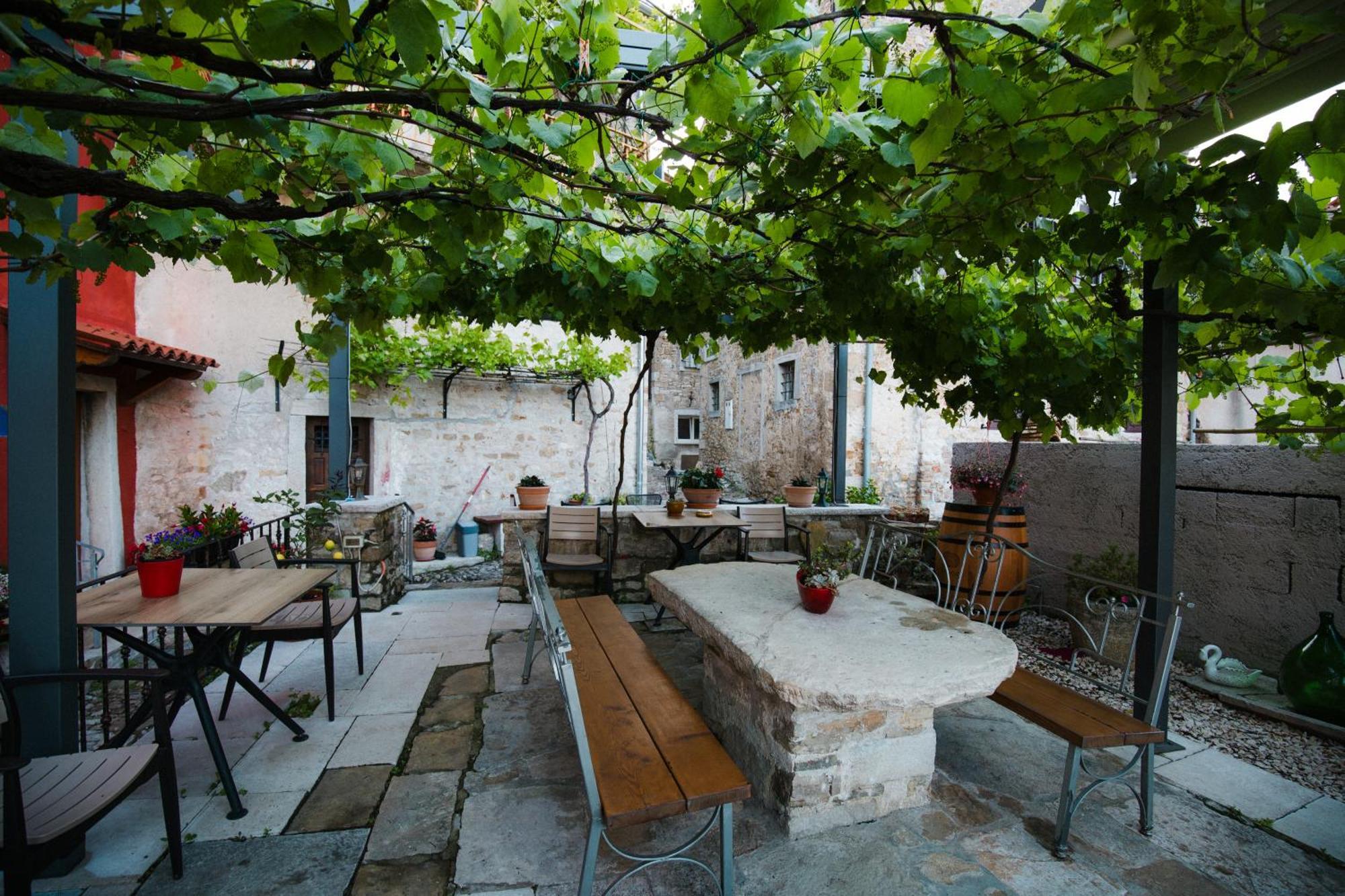 מוטובון Guesthouse Villa Marija מראה חיצוני תמונה