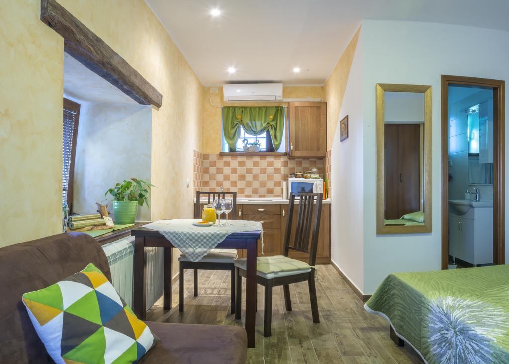 מוטובון Guesthouse Villa Marija מראה חיצוני תמונה
